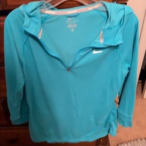 Nike workout pullover